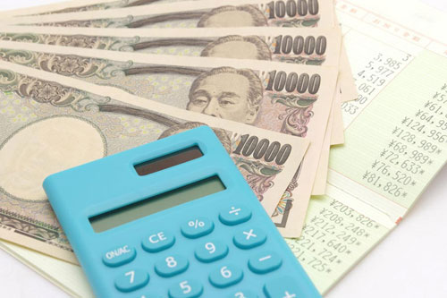 自動車重量税は支払うタイミングが自動車税と異なる