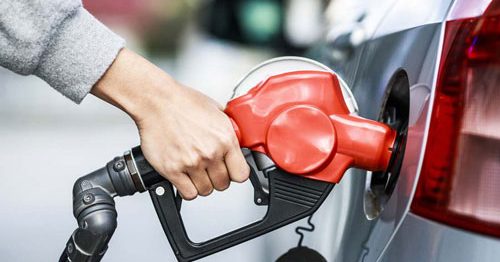ガソリンの残量は査定額に影響する？車を売る時のガソリンの取り扱いについて解説