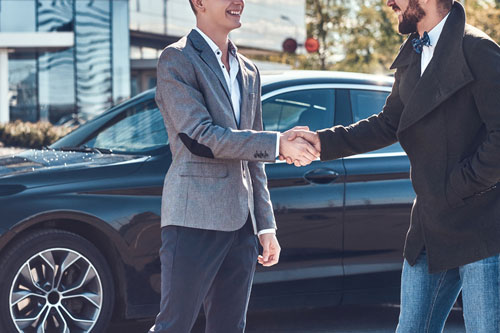 名義変更そのものは自動車税が未納でも可能です