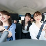 軽自動車の定員は何人なの？