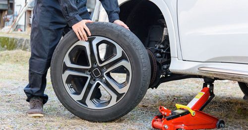 車の維持費のうち「タイヤ代」はどの位かかるの？上手な節約法も知ろう！