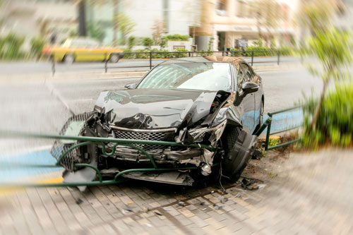 事故などで愛車を壊した 修理費用は保険で賄ったほうがいい 車買取 車査定のグー運営