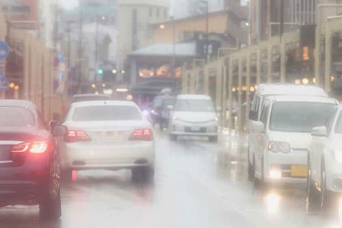 雨天時に運転する際のポイント