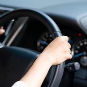 自動車保険の予想走行距離を超えたら補償はどうなる？走行距離と保険の関係について解説