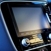 車を売る時にカーナビはどうすればいい？カーナビの査定評価と売る時の注意点について解説