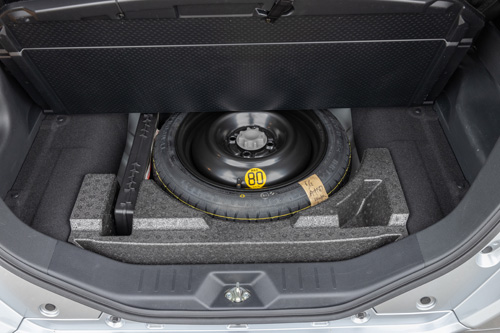 廃車にする車のスペアタイヤを有効活用しよう