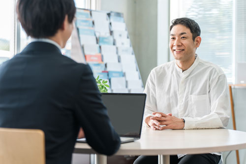 1.代理店タイプとダイレクトタイプのどちらか