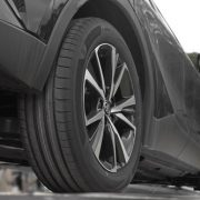 ハイブリッド車はタイヤの減りに注意！交換目安から長持ちするタイヤの選び方まで解説