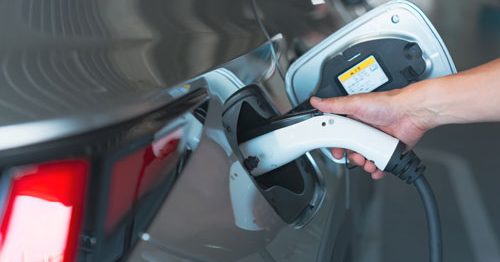 ハイブリッド車はどうやって充電するの？HVとPHEVの特徴や充電方法を徹底解説