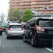 ハイブリッド車のアイドリングは燃費にどう影響するのかを解説！機能を活用するコツとは？
