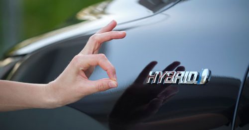 ハイブリッド車がおすすめな人の特徴を解説！ガソリン車との違いや選び方など