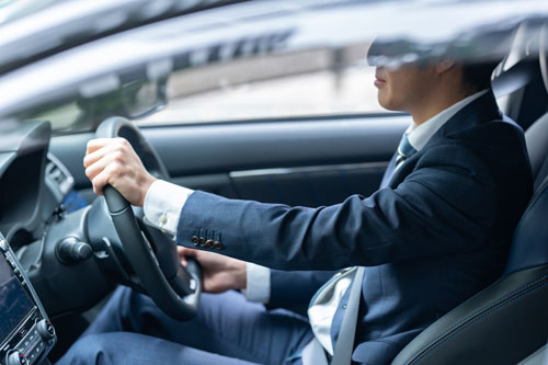 ハイブリッド車の特性を活かす運転のコツ