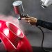 車の傷が目立つ時は修理で全塗装を検討すべきか？そのメリットとデメリットを解説
