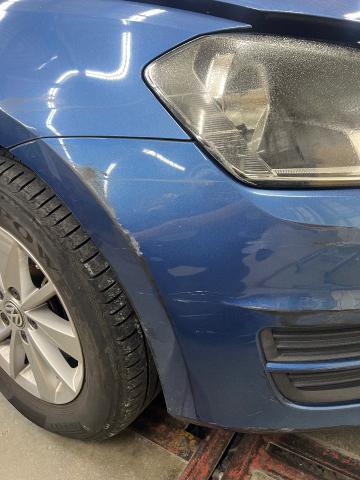 【印西　我孫子　成田　白井　鎌ヶ谷　八千代　栄町　の点検・整備はオートランナーへ！】フォルクスワーゲン　フロントバンパー+フロントフェンダー修理　ゴルフ　板金・外装補修