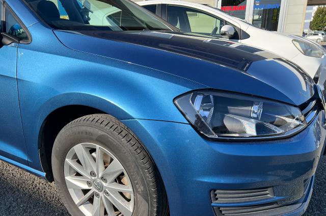 【印西　我孫子　成田　白井　鎌ヶ谷　八千代　栄町　の点検・整備はオートランナーへ！】フォルクスワーゲン　フロントバンパー+フロントフェンダー修理　ゴルフ　板金・外装補修