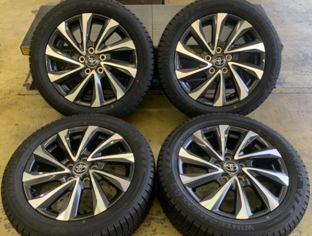 新型ヴォクシー純正＆新品スタッドレス付！即納セットのご案内！