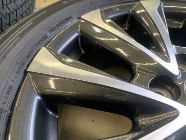 新型ヴォクシー純正＆新品スタッドレス付！即納セットのご案内！