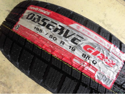 新型６０系プリウス純正！美品！ナイトシェードエディション仕様冬タイヤ付入荷！