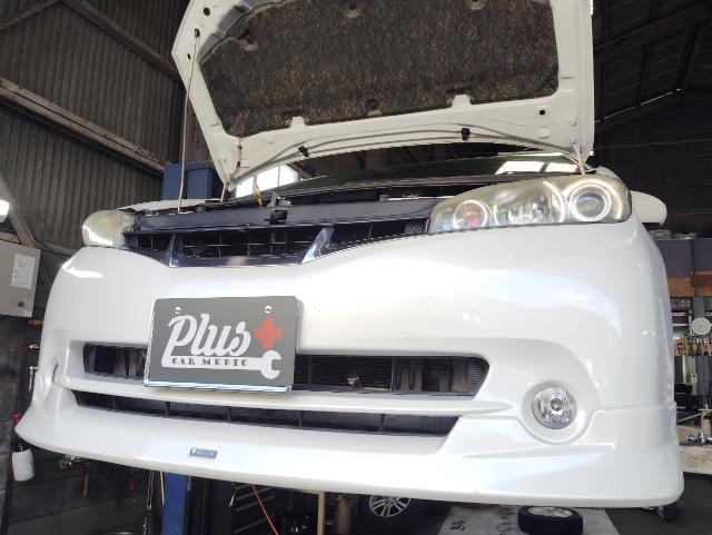 トヨタ　ウィッシュ　スタッドレスタイヤ交換　エンジンオイル交換　ついでに車検見積もり　リフトアップするタイミングで　事前に価格がわかります　部品の準備　いわき市内郷　特定認証整備工場　鈑金塗装工場　自動車保険代理店