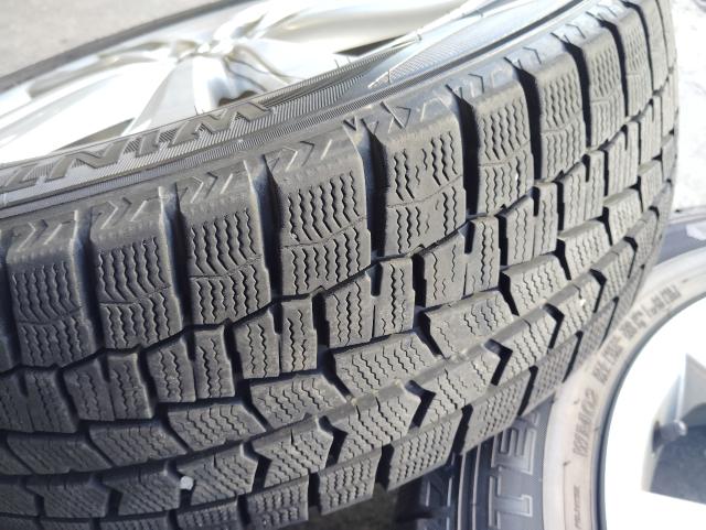 トヨタ　ウィッシュ　スタッドレスタイヤ交換　エンジンオイル交換　ついでに車検見積もり　リフトアップするタイミングで　事前に価格がわかります　部品の準備　いわき市内郷　特定認証整備工場　鈑金塗装工場　自動車保険代理店