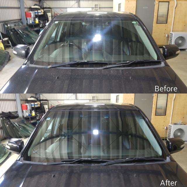 スズキ エスクードのフロントガラス交換