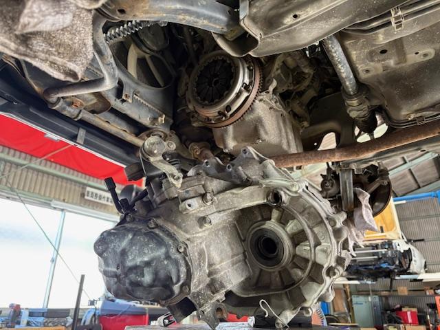 ＨＥ２１Ｓ　ラパン　クラッチ交換【広島　安佐北区　安佐南区　西区　東区　南区　中区　安芸区　佐伯区　安芸高田　東広島　西条　呉　三原　福山　岡山　山口　島根　広島３Ｄアライメント調整安い　輸入車整備　輸入車修理】　　