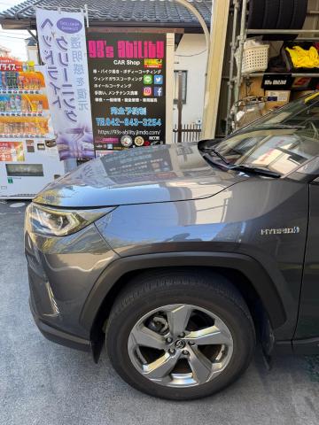 トヨタ　ＲＡＶ４　タイヤ交換