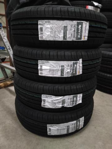 ホンダ　フィットハイブリッド　15インチ新品タイヤ持ち込み交換