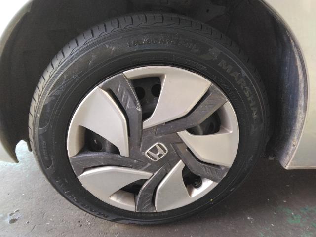 ホンダ　フィットハイブリッド　15インチ新品タイヤ持ち込み交換