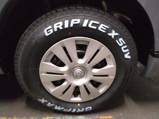 日産　ＮＶ３５０キャラバンバン　15インチ新品スタッドレスタイヤ持ち込み交換