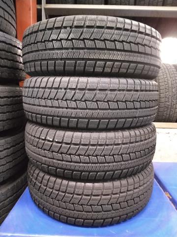 ダイハツ　タント　14インチ中古スタッドレスタイヤ持ち込み交換