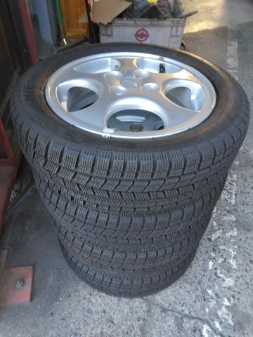 ダイハツ　タント　14インチ中古スタッドレスタイヤ持ち込み交換