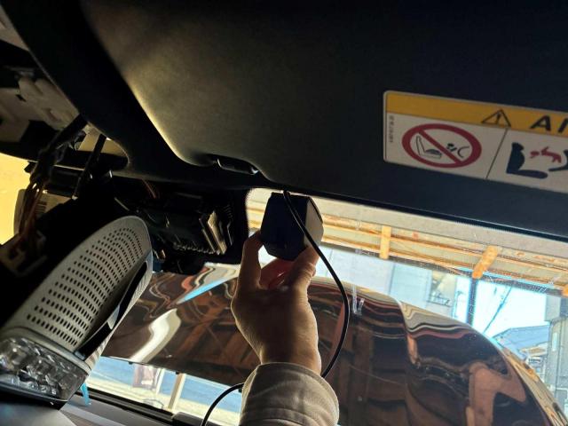 メルセデスＡＭＧ　Ｅクラス　その他電装系取付　デジタルインナーミラー　取り付けさせていただきました。