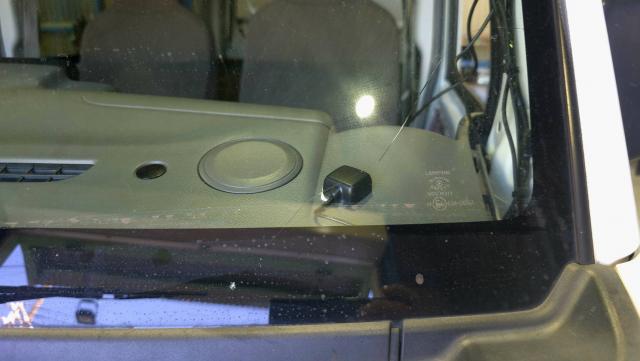 大阪府茨木市　スズキ　エブリイ　飛び石　フロントガラス交換　エーミング　GLASSIC（グラシック）