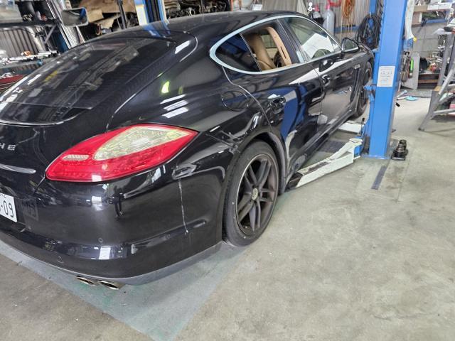 ポルシェ　パナメーラ　グー故障診断（コンピュータ診断）板金・外装補修保険修理　ローダウン積載車完備　レッカーレンタカー完備代車１５台岡崎市愛知県三河尾張名古屋豊田市安城市西尾市碧南市蒲郡市豊橋市浜松市みよし東郷町小牧市刈谷市大府市東海市一宮