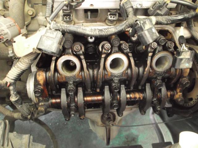 車検入庫のホンダライフオイル漏れ修理