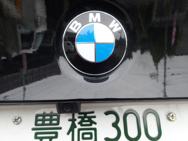 バックカメラ取付け　BMW 320i　E90 VA20