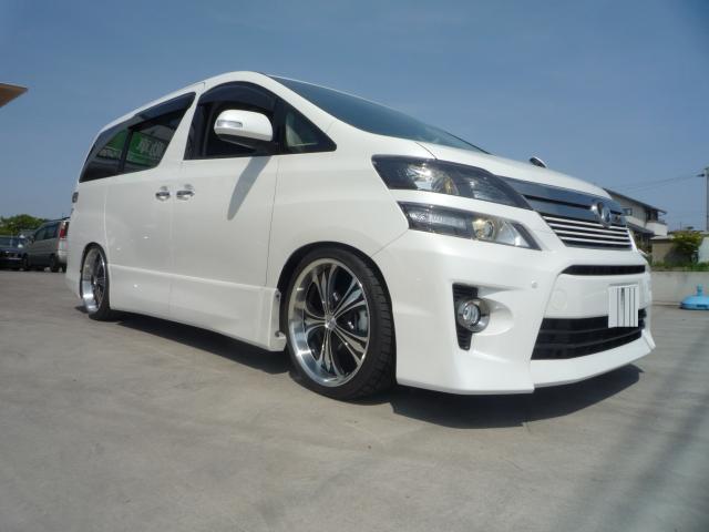 ヴェルファイア　車高調持込み取付