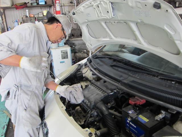 オイル交換　ヴィッツ　刈谷市　塚本自動車