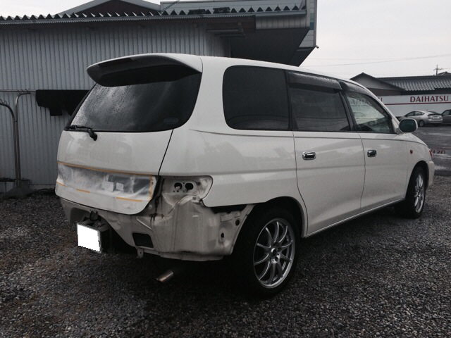 【車　板金】トヨタ　ガイア　リヤ板金修理です