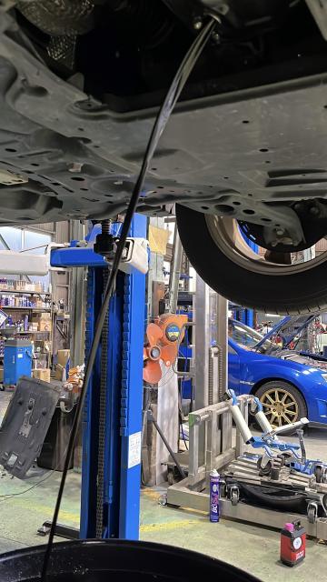 トヨタ　Ｃ－ＨＲ　車検　名古屋市緑区CHR車検　名古屋市緑区鈑金塗装　大府市土日CHR車検　東海市土日CHR凹み修理　名古屋市南区鈑金塗装　整備鈑金作業実績年間5800台超　DAA-ZYX10