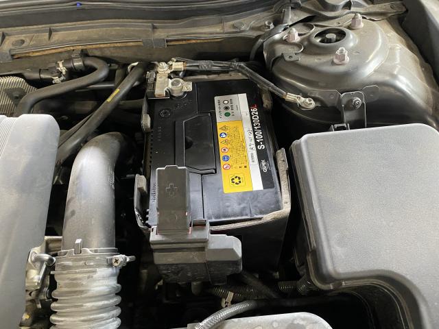 アクセラ　バッテリー交換　寒くなるとバッテリーが弱くなったりします。エンジンが、かからなくなる前に点検・交換オススメしております。