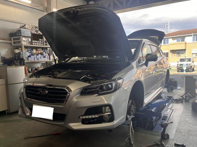 レヴォーグ　持込ショックアブソーバー取付　インチアップブラケット取付　快適性と耐久性向上◎　持ち込みパーツ取付お気軽にご相談ください！