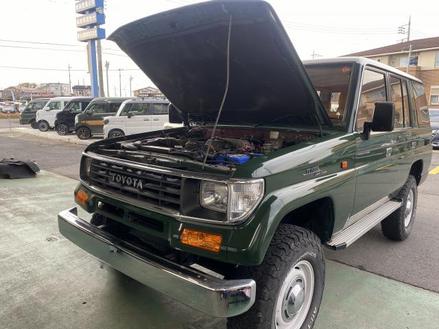 ランドクルーザー　車幅灯交換・ホーンボタン取付　車幅灯つかない？接触・球切れ？どちらかわからず不安ですよね！ぜひ当店にご相談下さい。