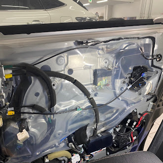 日産　セレナ　型式DAA-HFC26　
右スライドドアアクチュエーター