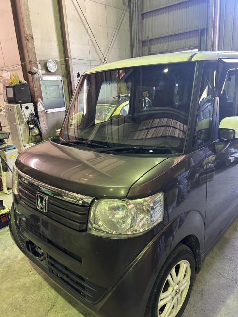 ホンダ　Ｎ－ＢＯＸ　ガラス交換　飛び石　ひび割れ　フロントガラス　交換　佐賀県　三養基郡　みやき町　みやき
