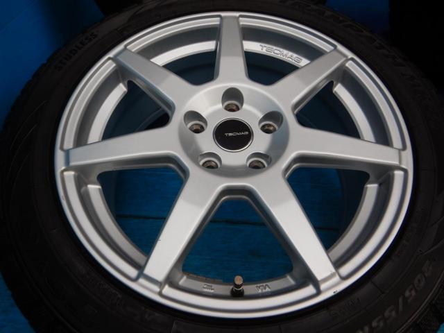 ＢＭＷ　２シリーズ　パーツ情報
BMWアクティブツアラー、グランツアラーに装着できる17インチスタッドレスセット入庫です！
テクマグ207R　17インチ　トーヨースタッドレスタイヤ付！