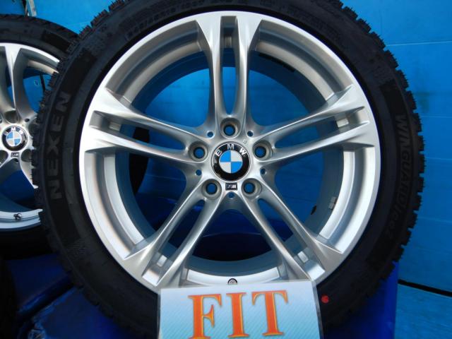 ＢＭＷ　５シリーズ　パーツ情報
BMW5シリーズ、6シリーズに装着できる新品スタッドレス付18インチ純正入庫です！
BMW純正ダブルスポーク613M　18インチ　新品スタッドレス付！