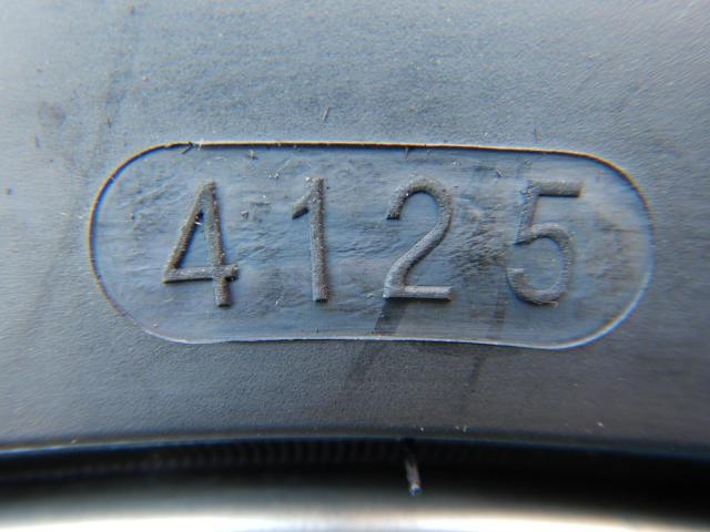 ＢＭＷ　５シリーズ　パーツ情報
BMW5シリーズ、6シリーズに装着できる新品スタッドレス付18インチ純正入庫です！
BMW純正ダブルスポーク613M　18インチ　新品スタッドレス付！