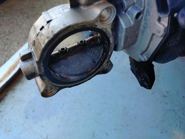 ＭＩＮＩ　吸排気系修理・整備　インテーク清掃　EGRバルブ交換　DPFクリーニング　エンジンマウント交換　法定点検　輸入車　欧州車　カスタム　修理　車検　R60　クーパーD　ディーゼル　煤　ハイエース　マツダ